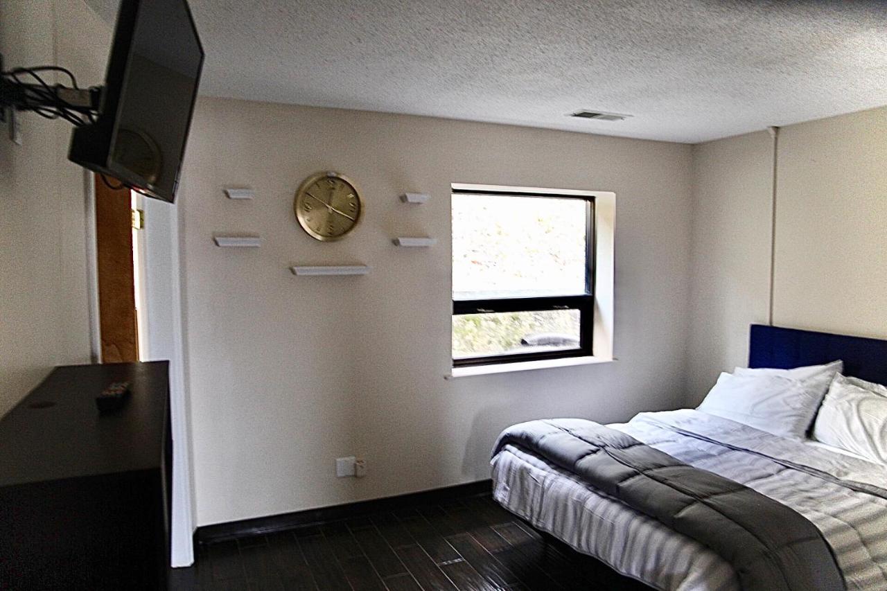 Pine Mountain Inn Pineville Екстериор снимка