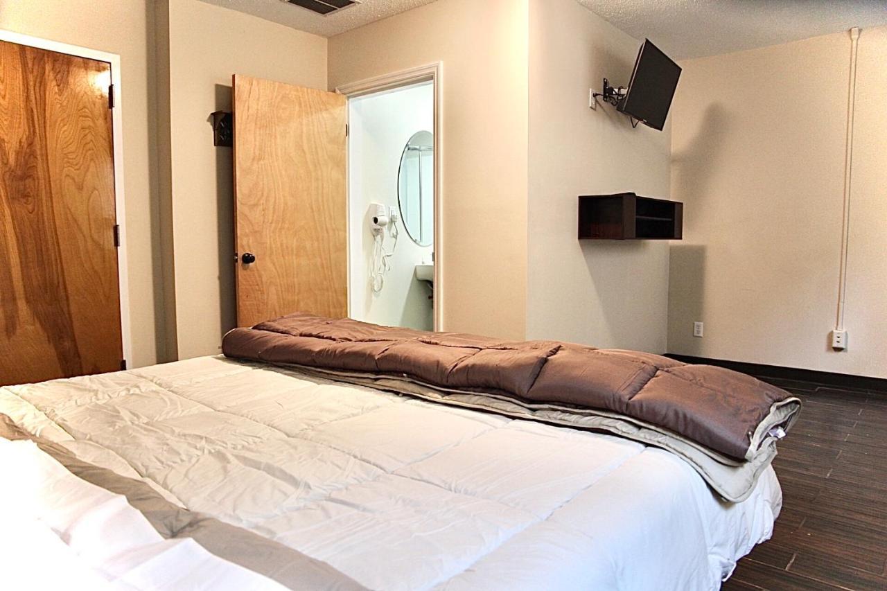 Pine Mountain Inn Pineville Екстериор снимка