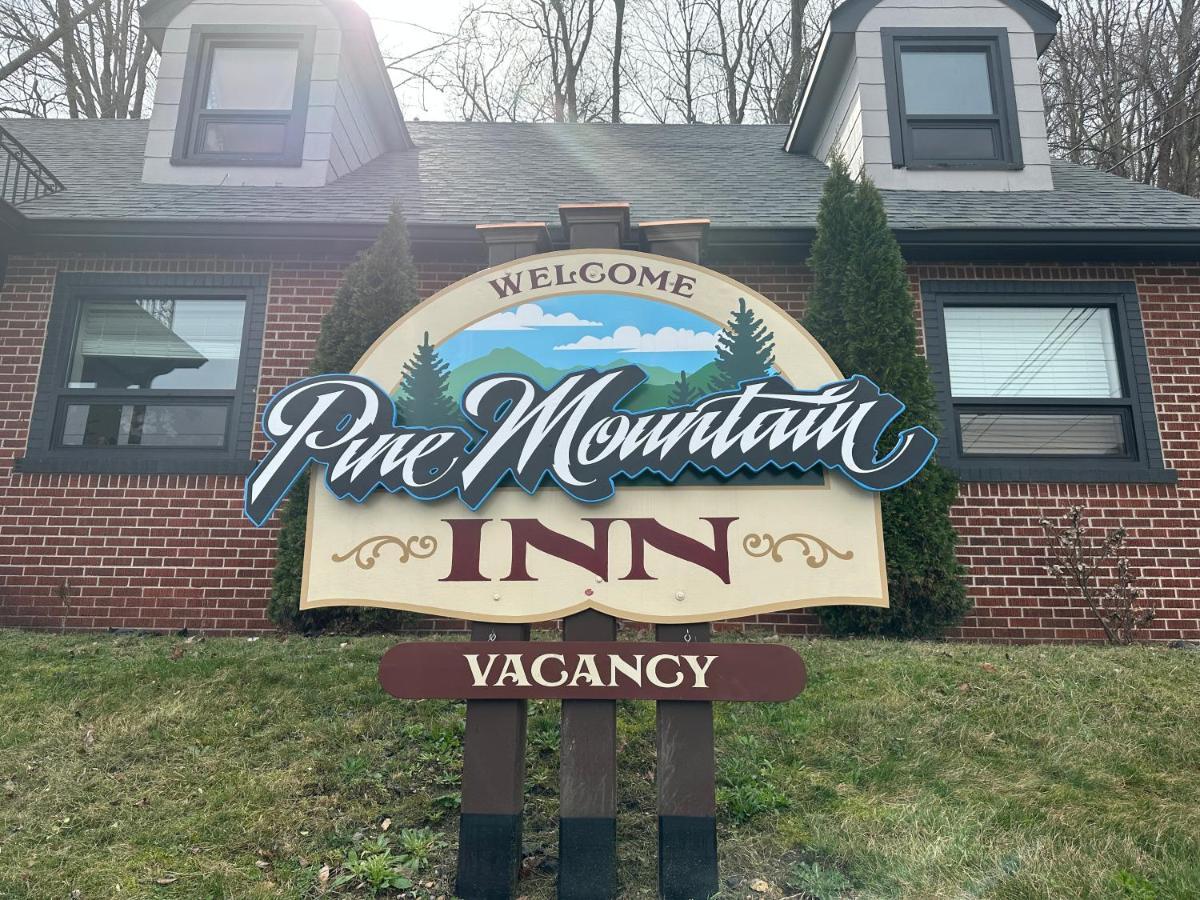 Pine Mountain Inn Pineville Екстериор снимка